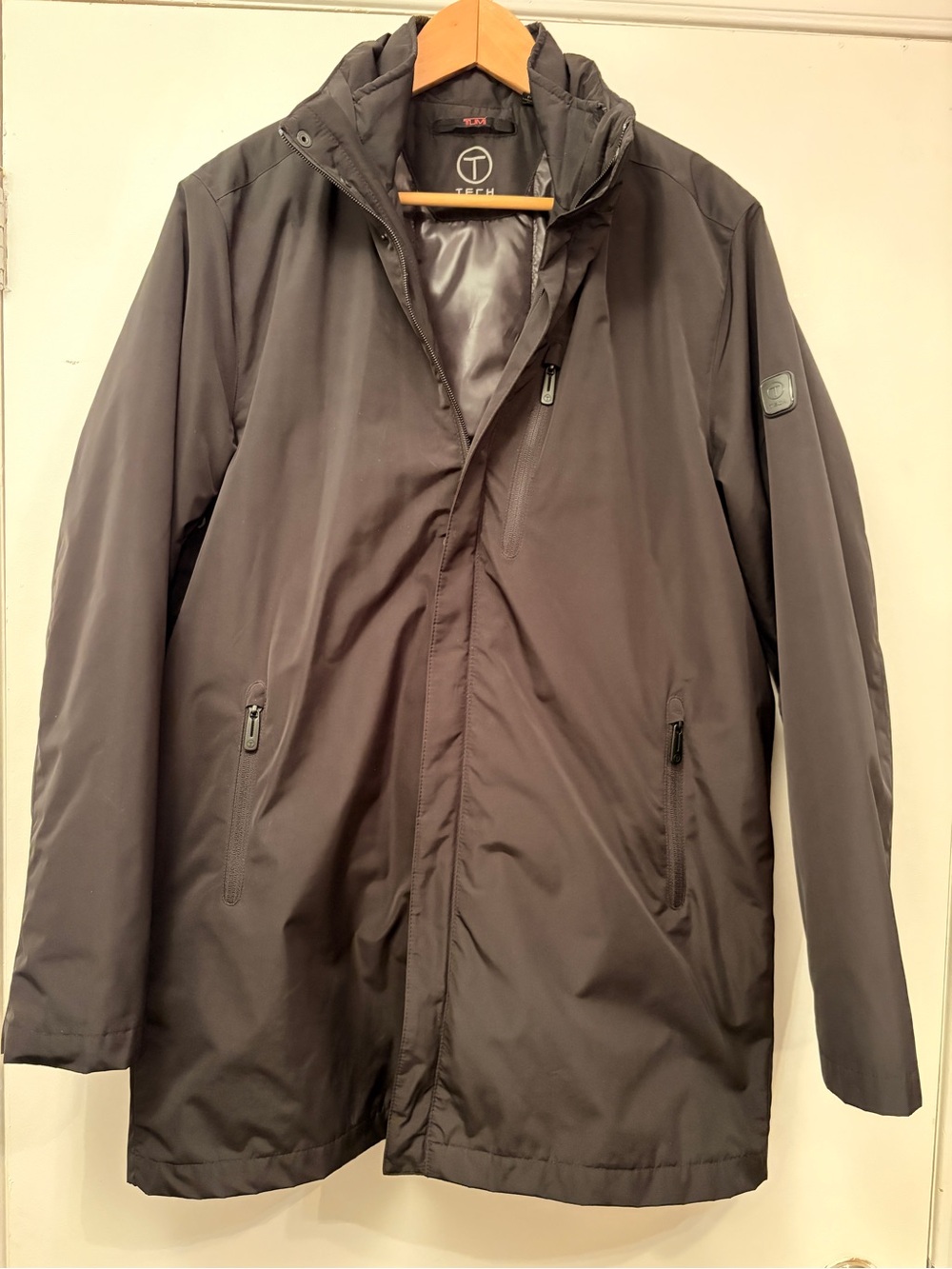 Tumi Men's Dark Gray Hooded Raincoat